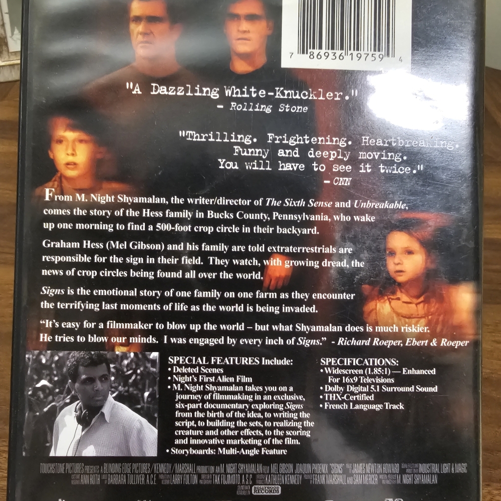 Signs DVD - Picture 3 of 3